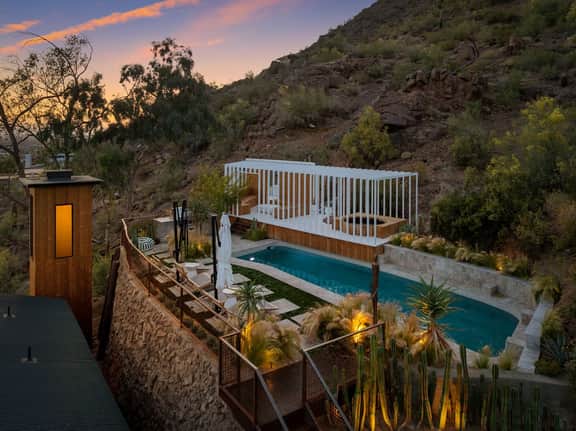 Skyeview - Award-Winning Mountaintop Oasis - Image 3